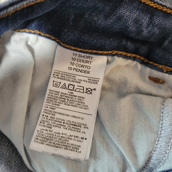Old Navy Rockstar jeans - Picture 6 of 6